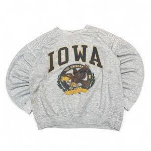 Vintage‎ university of IOWA Hawkeyes graphic grey crewneck sweatshirt